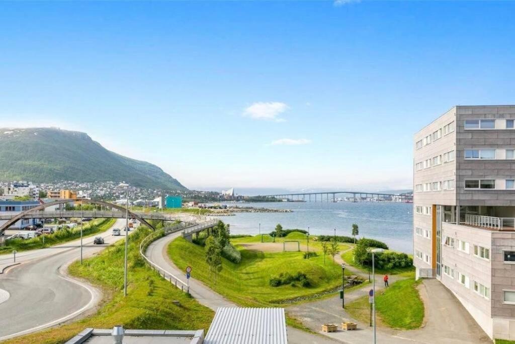 Northern Dreams Apartment With Free Parking 트롬쇠 외부 사진