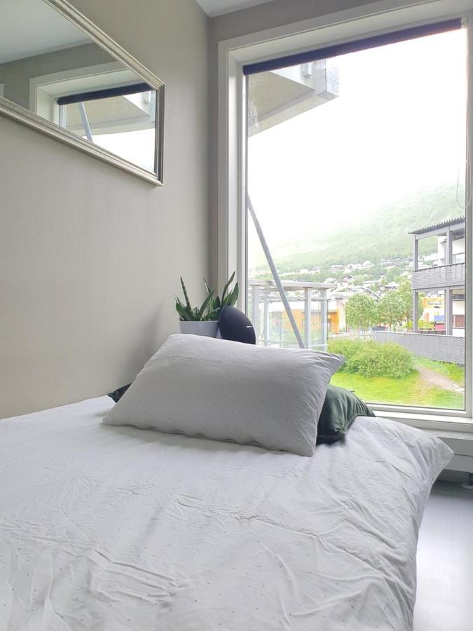 Northern Dreams Apartment With Free Parking 트롬쇠 외부 사진